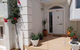 Thira Apartment Near Athens Airport